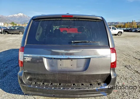 2015 Chrysler Town & Country Touring L из США, поврежденный, VIN 2C4RC1CG2FR582923